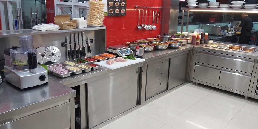 Optimasi Alur Kerja Dapur Melalui Desain dan Fabrikasi Peralatan Custom